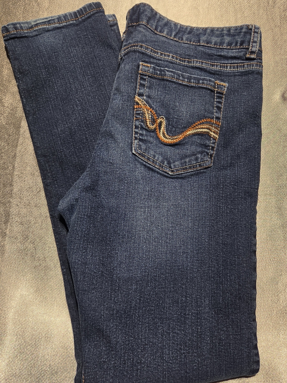 Rue21 13/14 Size Women's Dark Blue Skinny Jeans with Embroidered Back Pocket